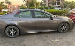 تۆیۆتا کامری